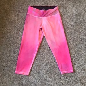 New - BEND Capri Workout Leggings- pink, Medium